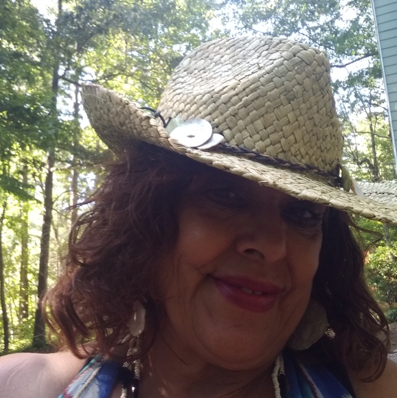 Meet your Posher, Alexandria - Picture 1 of 1